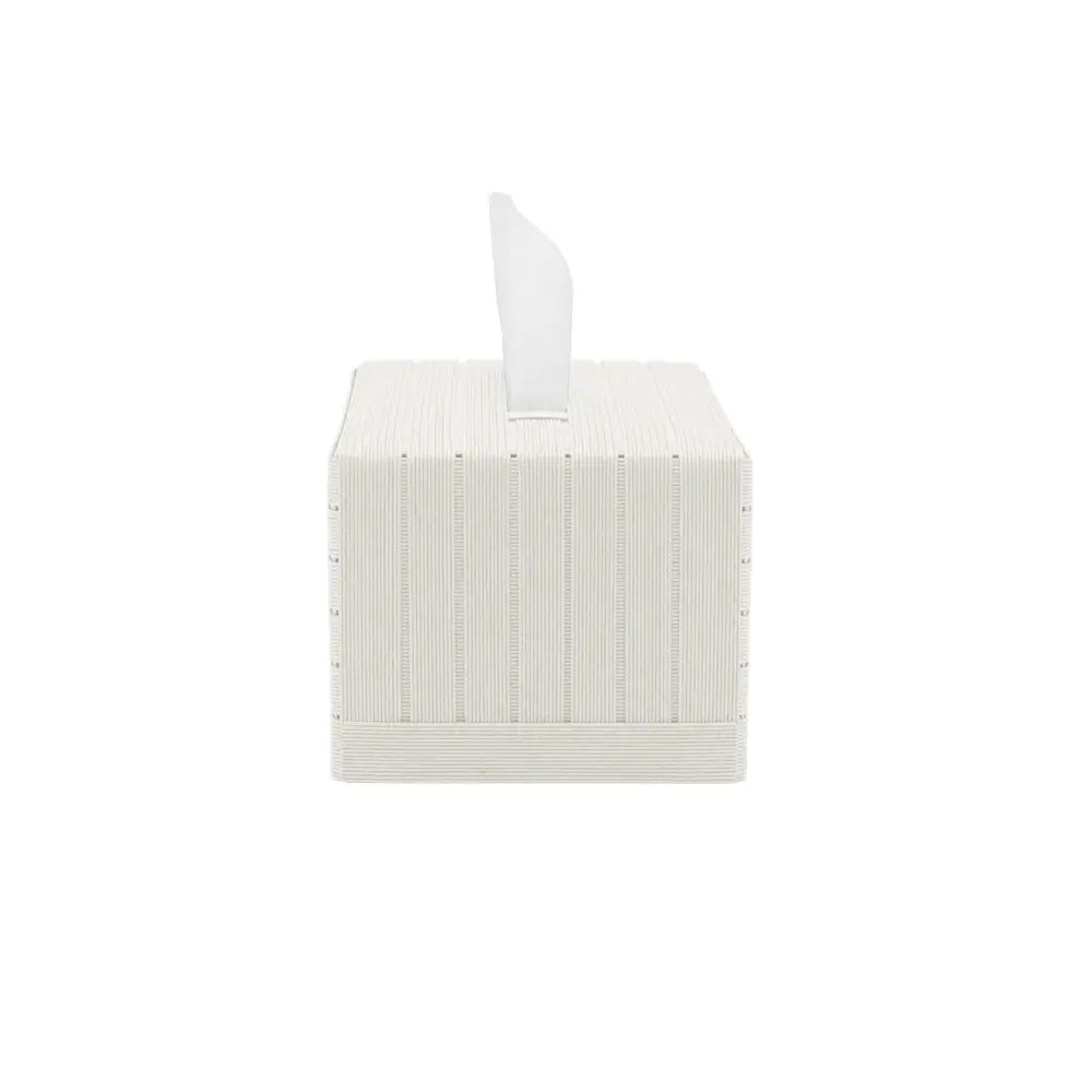 #カラー_ホワイト