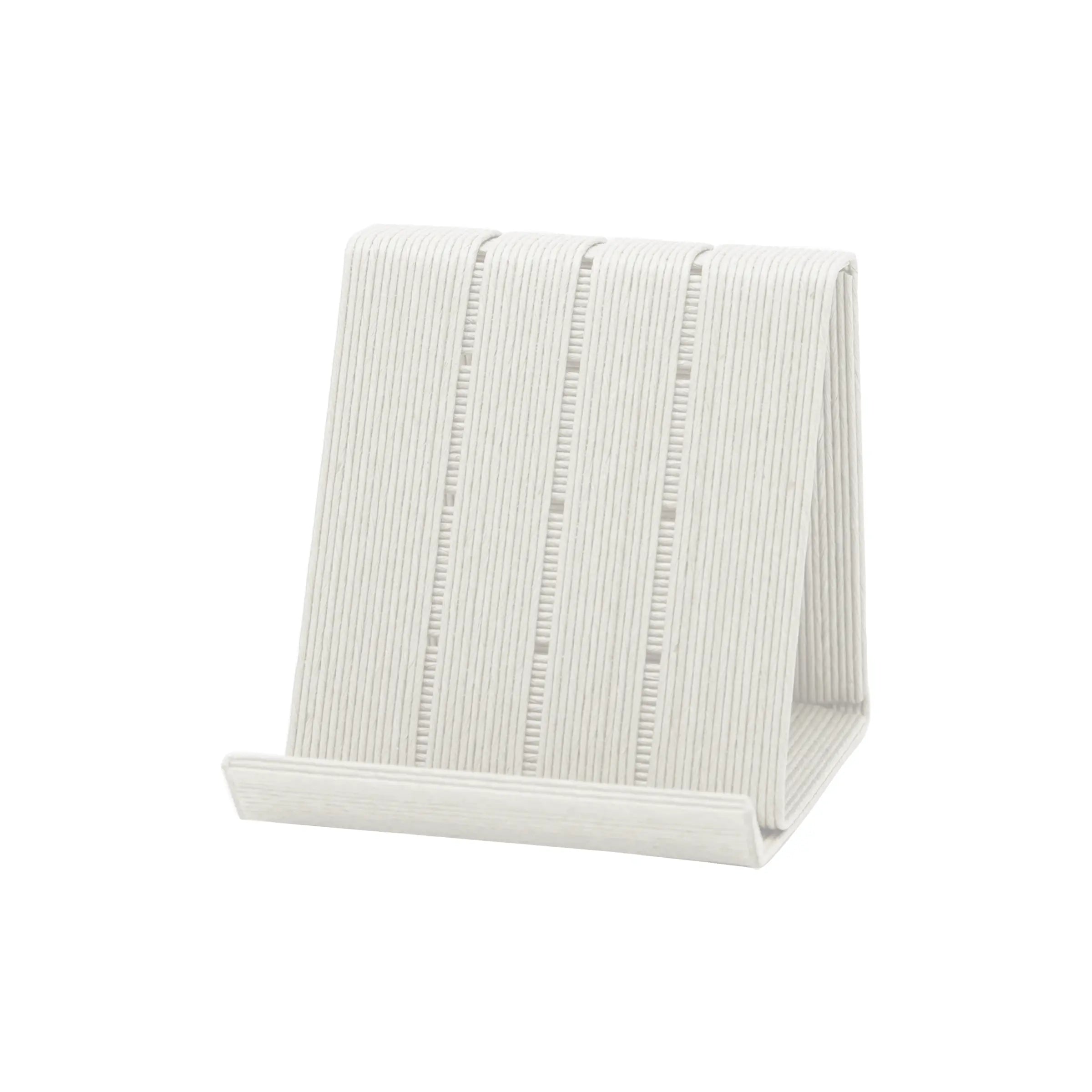 #カラー_ホワイト